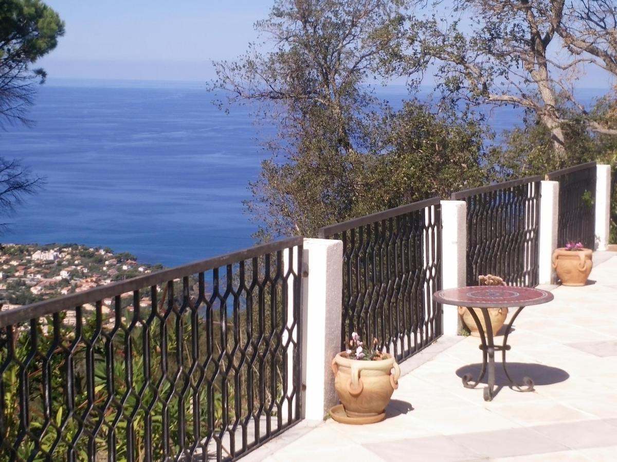 Incantevole Villa Con Vista Mozzafiato Cefalú Exterior foto